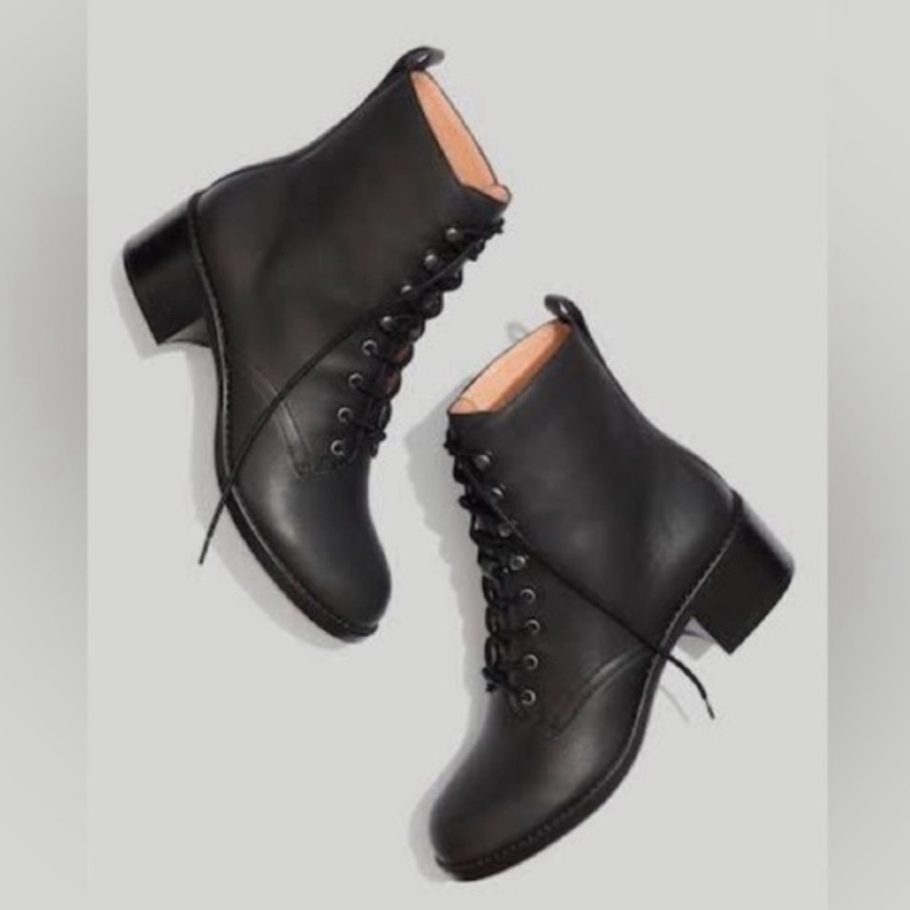 Madewell black lace up boots size 9
